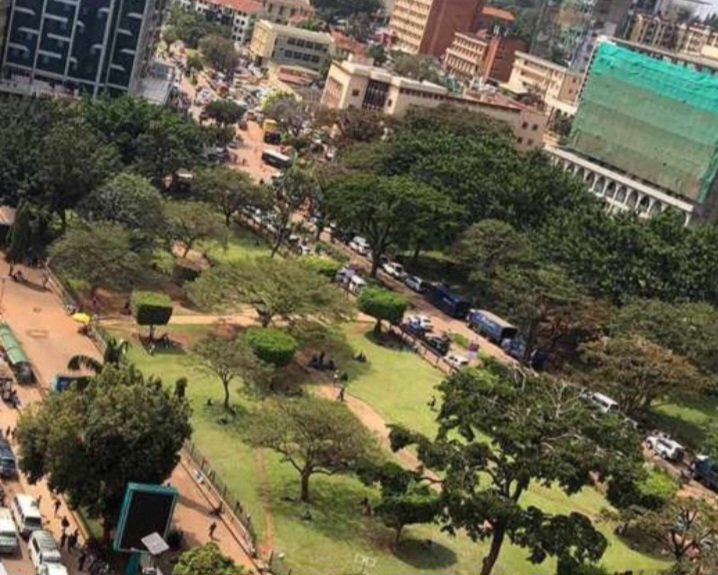 Minister Kyofatogabye awakanyizza eky'okuwaayo City Square eri musinga nsimbi azimbeko ekizimbe