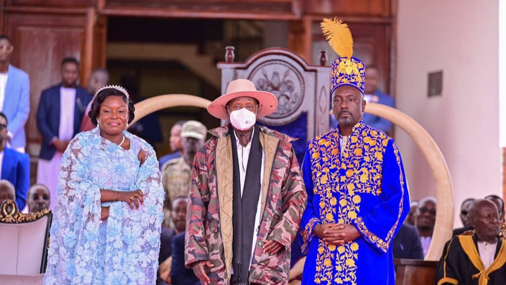 Omukama wa Tooro Edward Rukidi Nyabongo asuubizza okugatta Abatooro bonna n'okukulembera Obukama n'obuvumu