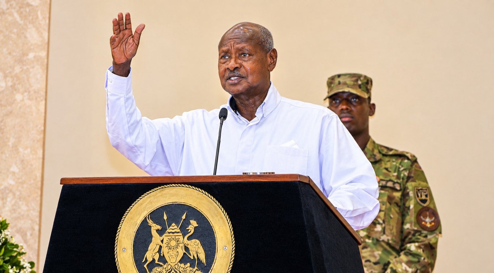 Okukuza olunaku lw'abakadde munsi yonna - president Museveni alagidde wassibwewo amateeka amakakali ku bezibika ensimbi z'abakadde