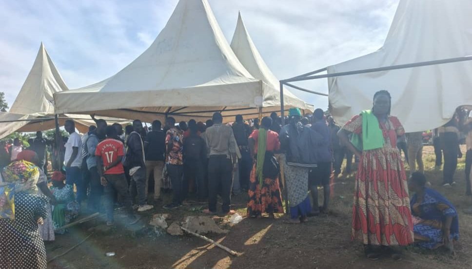 Omukyala amufuddeko nga tamusasulanga wabwe - bamusalidde sente n'ente nezimulema okuweza  embooko n'emyooka mu kuziika