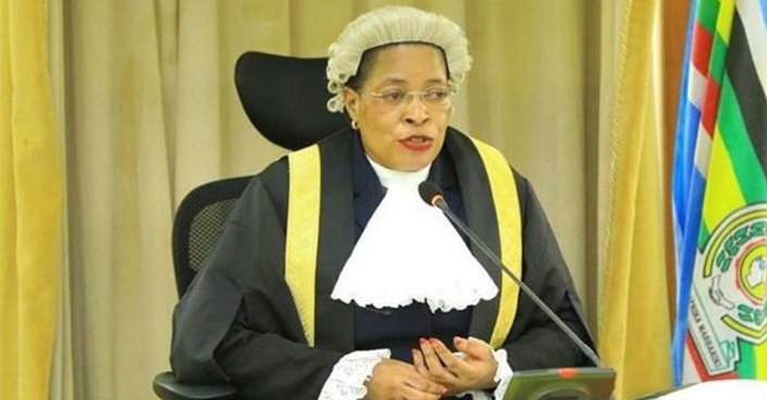Abadde sipiika wa Parliament Anitah Among aggyiddwako emmotoka zonna ezaali zaamuweebwa government okukola emirimu – siwakuddamu kwesimbawo ku bwa sipiika