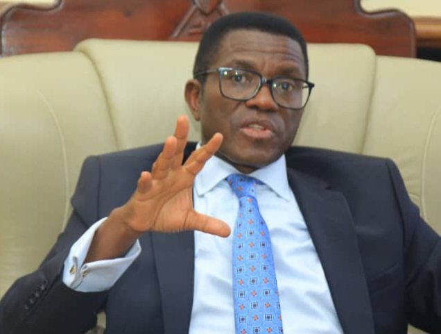Abakozi abanaatera okunnyuka obuweereza obwenjawulo mwetegekere muleme okukaluubiriza abenganda n’emikwano – Katikkiro Mayiga