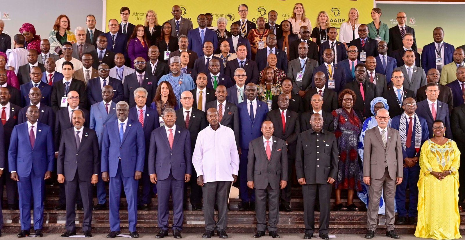 Abakulembeze ba Africa bakungaanidde mu Uganda okukubaganya ebirowoozo ku kwongera obungi bw’emmere mu mawanga gabwe – essira liteekeddwa ku ttaka n’obungi bw’abavubuka