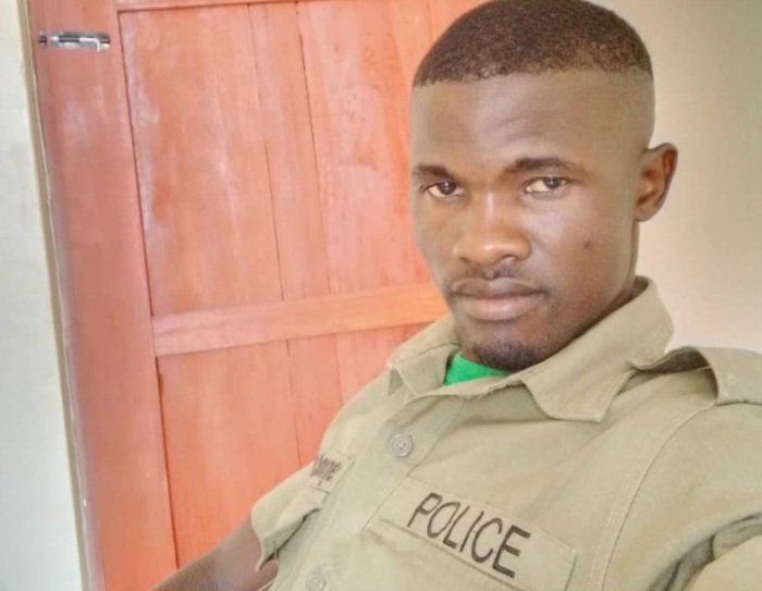 Abakungubazi basse omusirikale wa police olw’omuntu wabwe eyafiiridde mu kkomera e Ibanda