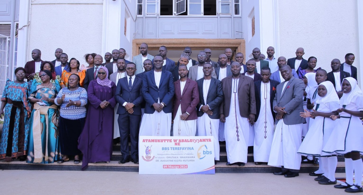 Abalungamya b’emikolo bakubbinkana mu nnambika y’emikolo okutumbula obuwangwa n’ennono – bakulagibwa butereevu ku BBS