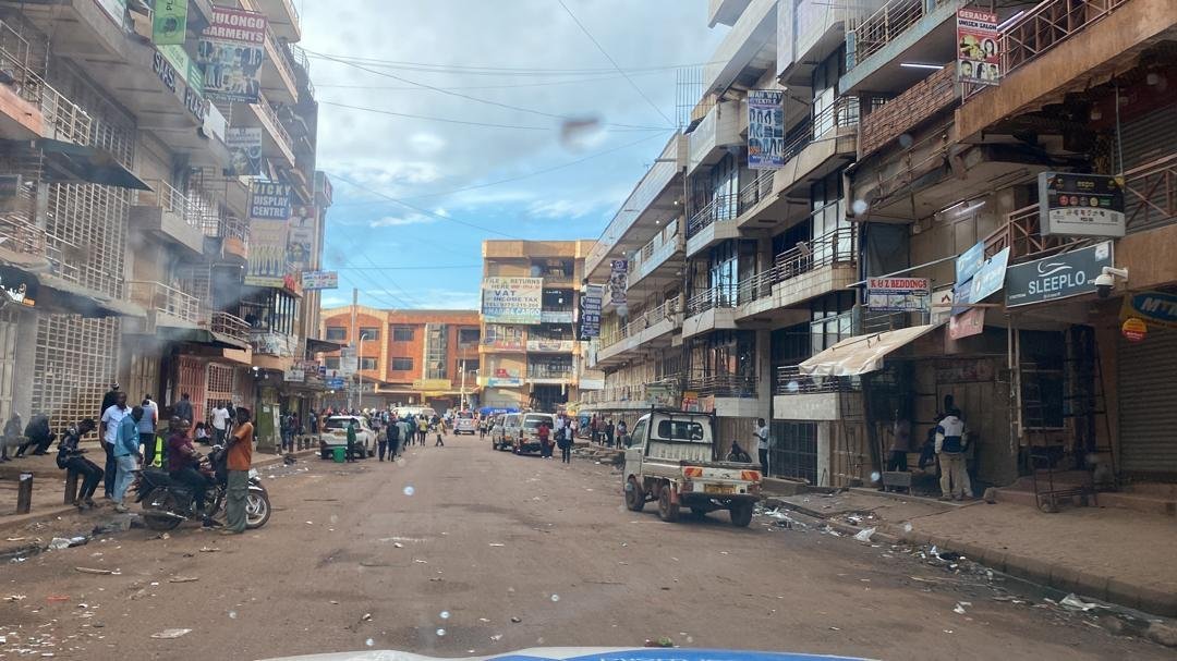 Abasuubuzi baggaddewo amaduuka gabwe mu Kampala lwa nkola EFRIS