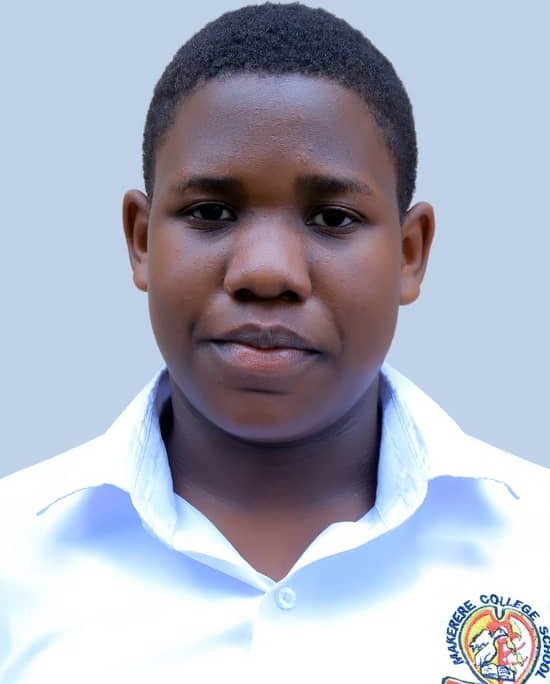 Abayizi abawala bongedde okusitula omutindo mu nkola y’ebigezo – abaasiinze mu Makerere College School bonna bawala.