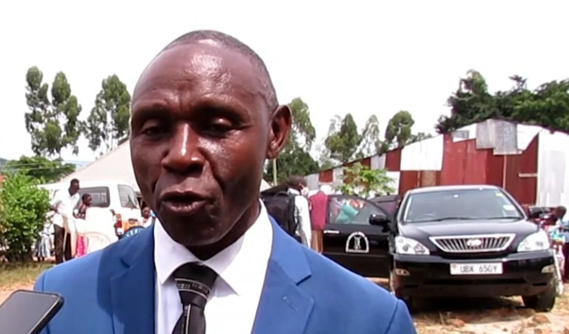 Abazigu balumbye Omwami wa Kabaka ow’essaza Busujju – bamukubye banyaze n’ebintu