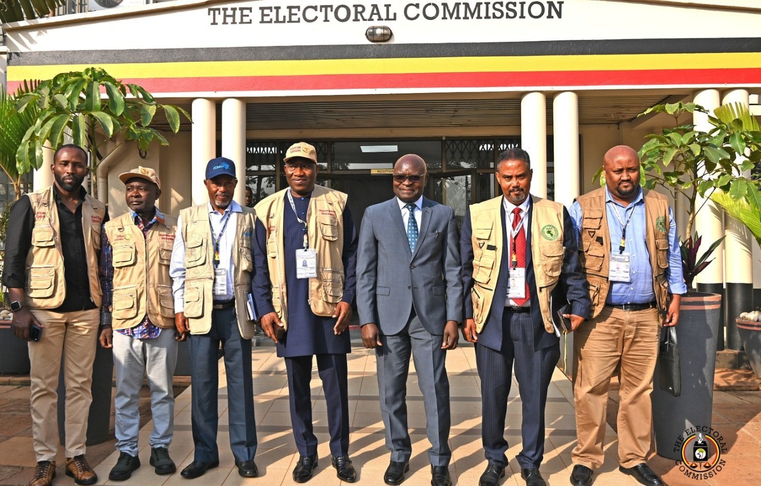 Akakiiko k’ebyokulonda kasisinkanye abagenda okulondoola eby’okulonda mu Uganda mu kalulu ka 2026 – balabuddwa obutagezaako kwogera na bannamawulire