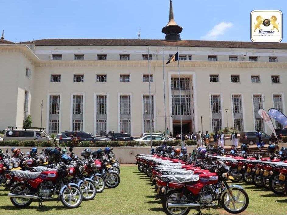 Buganda eyongedde okuwa abaami ba Kabaka ab’amagombolola pikipiki – okutuusa obuweereza ku bantu bonna