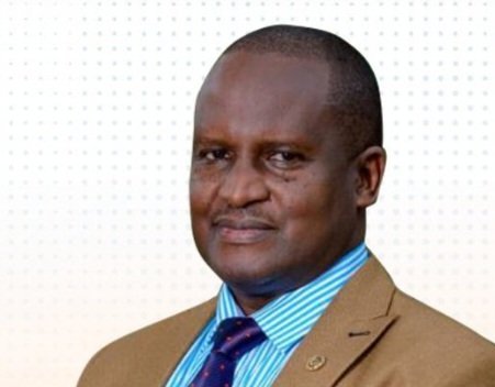 Dr.Charles Kahigiriza awummudde obusomesa oluvannyuma lw’emyaka 35