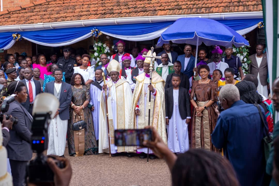 Ebimu ku bifaananyi – mu kusaba kw’amatikkira ga Ssaabasajja Kabaka Mutebi II okw’omulundi ogwa 31 mu lutikko e Namirembe