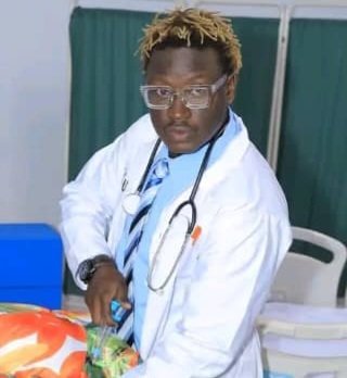 Ekibiina ekigatta abasawo kyagala oluyimba lwa Gravity Omutujju lukyusibwe