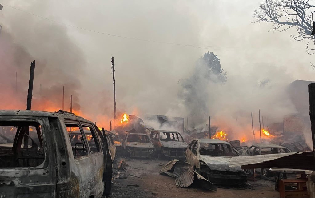 Emmotoka ne business eziwera zisaanyiziddwawo omuliro e Wandegeya ku bbiri