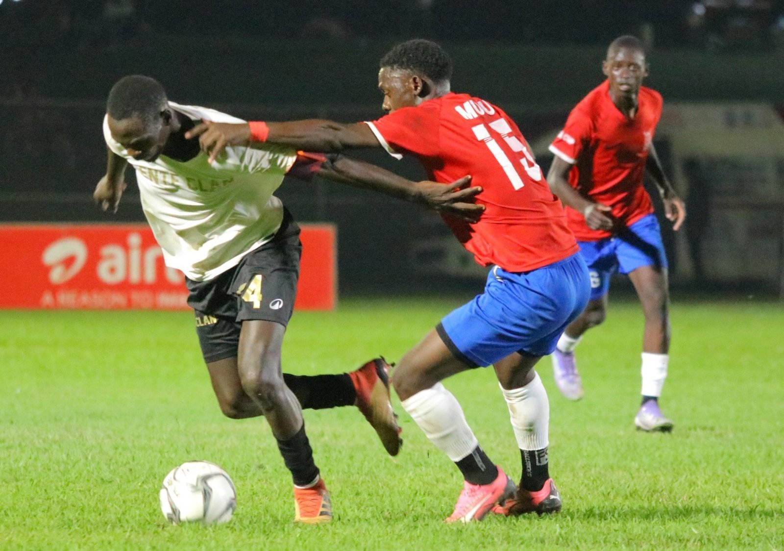 Enkyukakyuka mu mpaka z’ebika by’Abaganda  2026 ez’omupiira ogw’ebigere omutendera gwa ttiimu 16