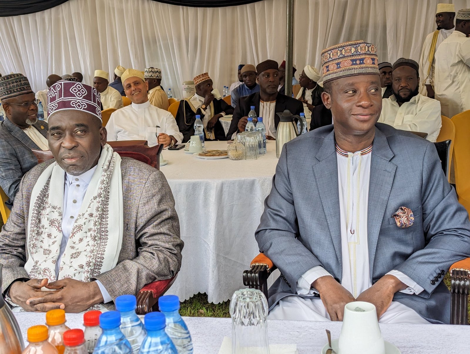 Government ya Uganda esaanye ekomye okudiibuuda ensimbi mu bintu ebitakulaakanya ggwanga ng’ate abawa omusolo ebanyigiriza – Omulangira Khassim Nakibinge