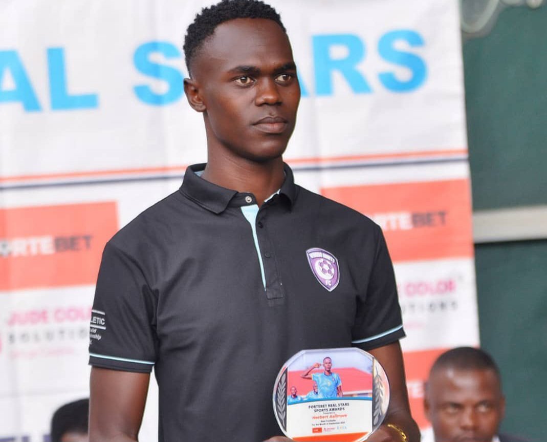 Herbert Asiimwe azannyira Buweekula alondeddwa ng’omuzannyi eyasinze okucanga endiba mu September,2024