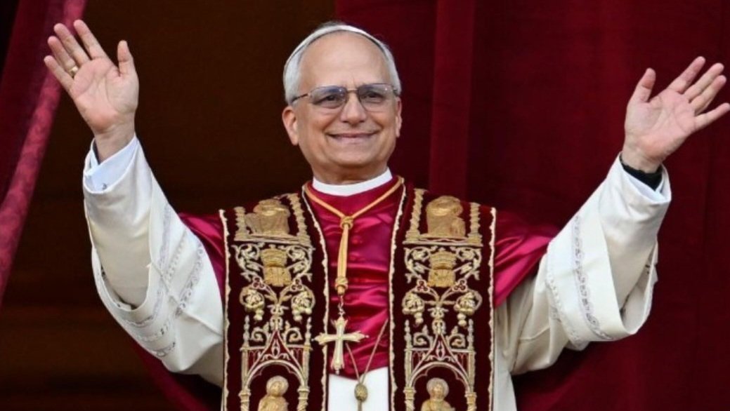 Kaliddinaali Robert Francis Prevost – alondeddwa nga Paapa Leo XIV