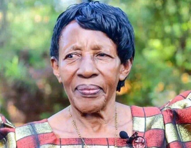 Kitalo ekya Rafayiriina Nakabuubi  – yaweerezanga ppulogulaamu Ebirowoozo by’abawuliriza