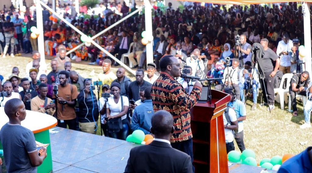 Mathias Mpuuga atongozza ekisinde ky’obufuzi ekiggya – ki Democratic Alliance