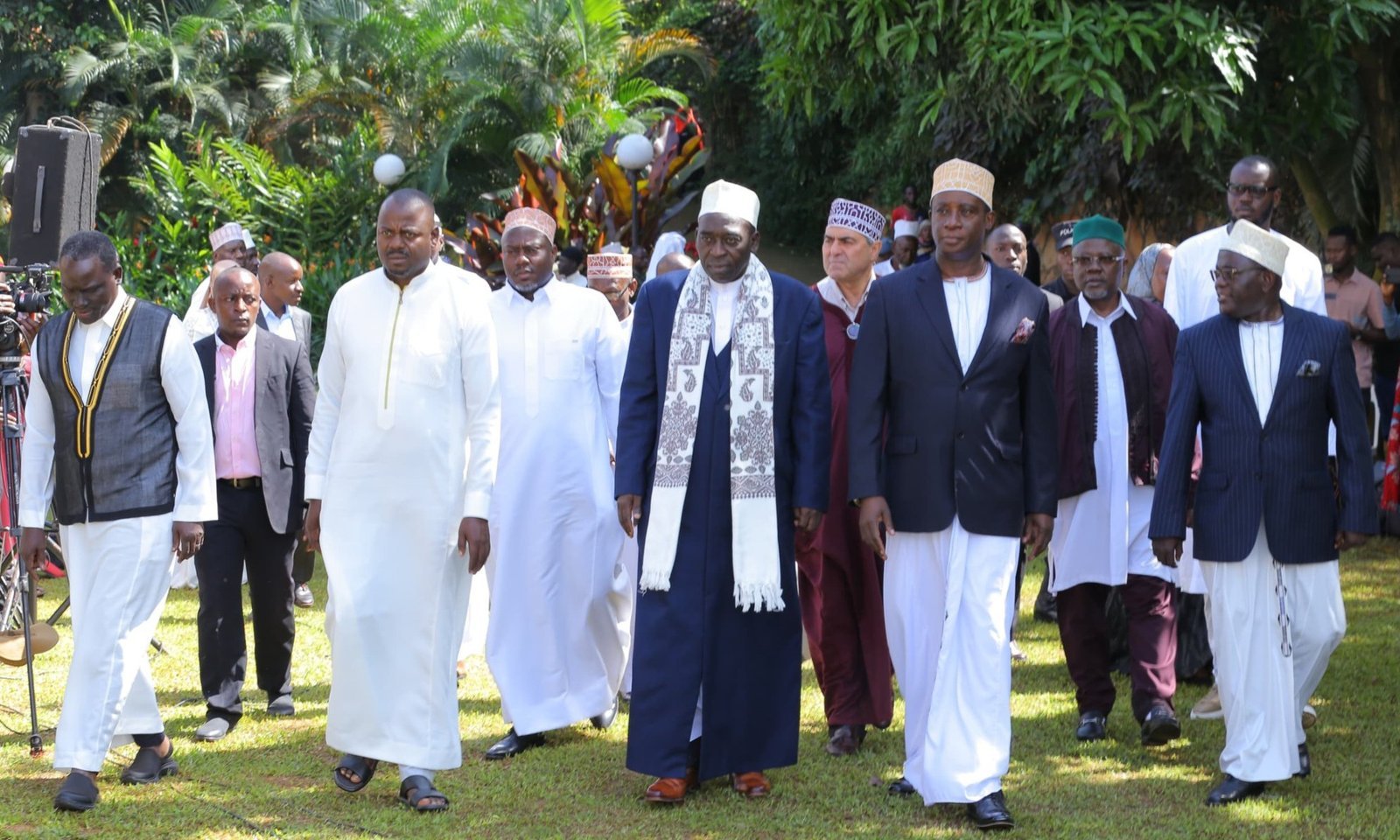Mukole amateeka agayamba abantu bonna – Omulangira Nakibinge abadde ku mikolo gya Eid Adhuha