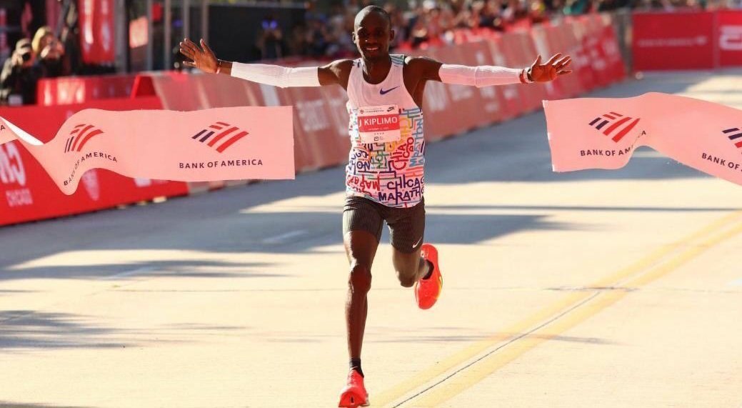Munnauganda Jacob Kiplimo akoze ebyafaayo mu mpaka za Chicago Marathon