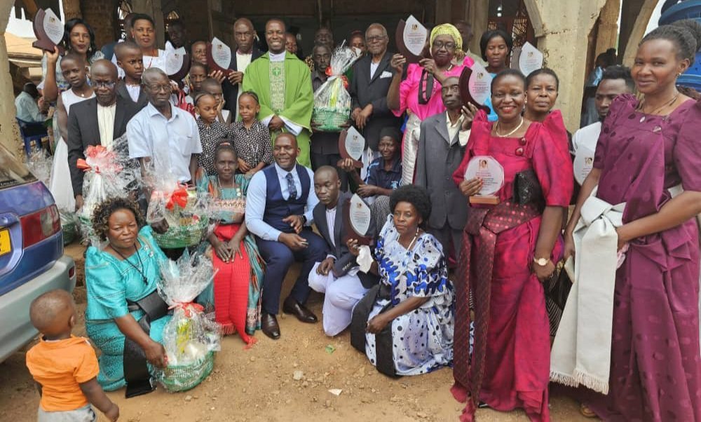 Musiime abakoze eby’enkizo nga bakyali balamu – abakristu basiimye abaazimba klezia e Bwaise