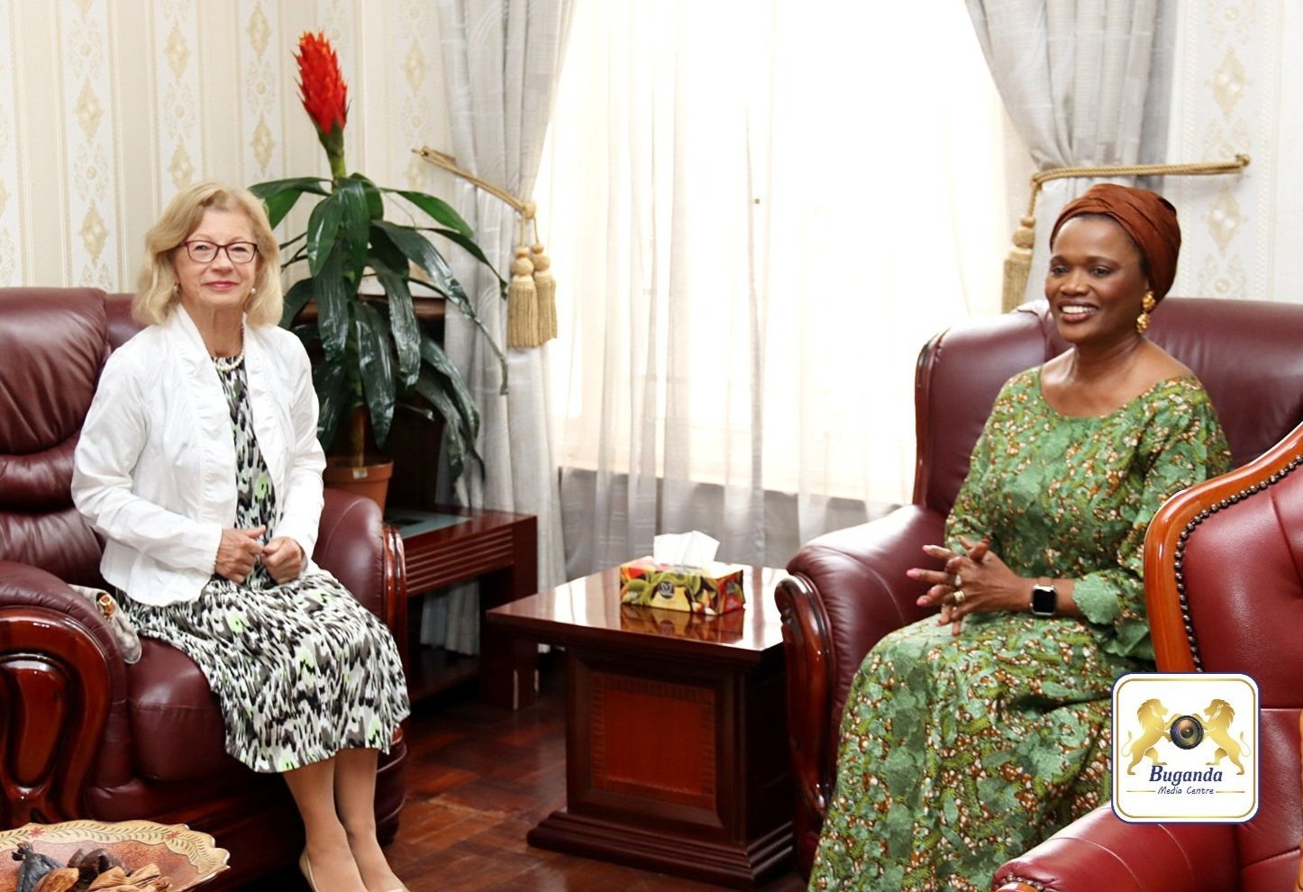 Nnaabagereka Sylvia Nagginda akyazizza Dr.Claudia Bach – bakkiriziganyizza okukolera awamu okulwanirira abatawanyizibwa endwadde z’emitwe