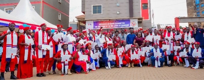 NUP School of Leadership etikkidde abayizi 184 mu masomo g’obukulembeze – Robert Kyagulanyi awabudde abavubuka baleme kuliinda kuweebwa buweebwa buli kimu