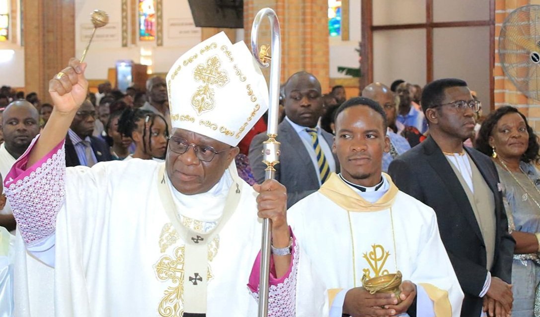 Obubaka obuvumirira ebikolwa ebityoboola eddembe ly’obuntu busiddwako essira okwetoloola amasinzizo gonna mu Uganda – mu kukuza Ssekukkulu y’omwaka guno 2025