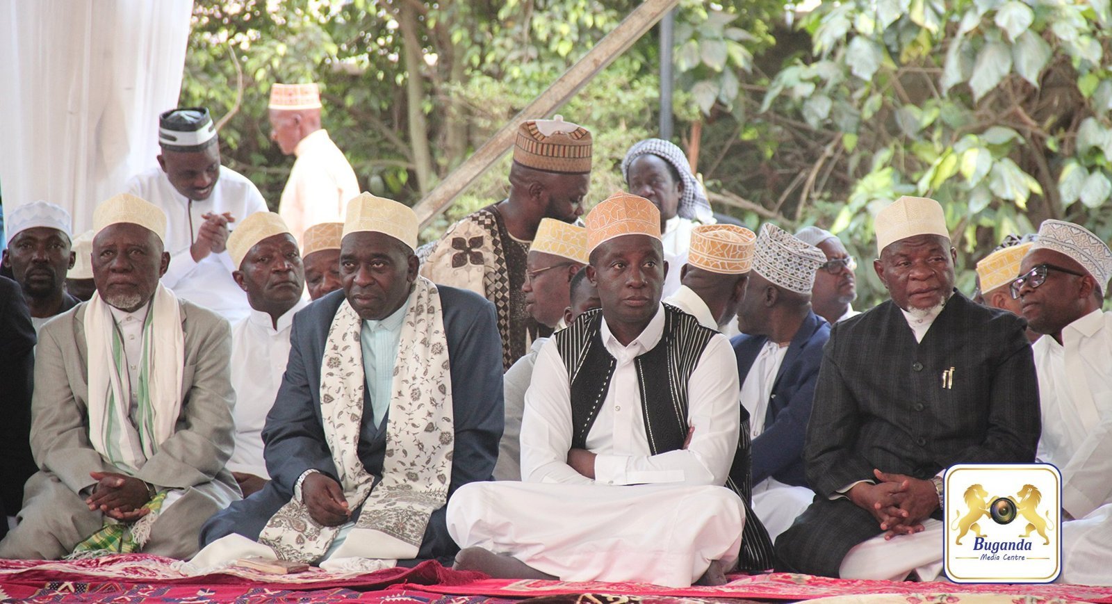 Okusoma edduwa y’omugenzi Omuzaana Hajjat Sarah Namusisi Kakungulu – Omulangira Kassimu Nakibinge asabye government eyongere sente mu by’obulamu ebisookerwako