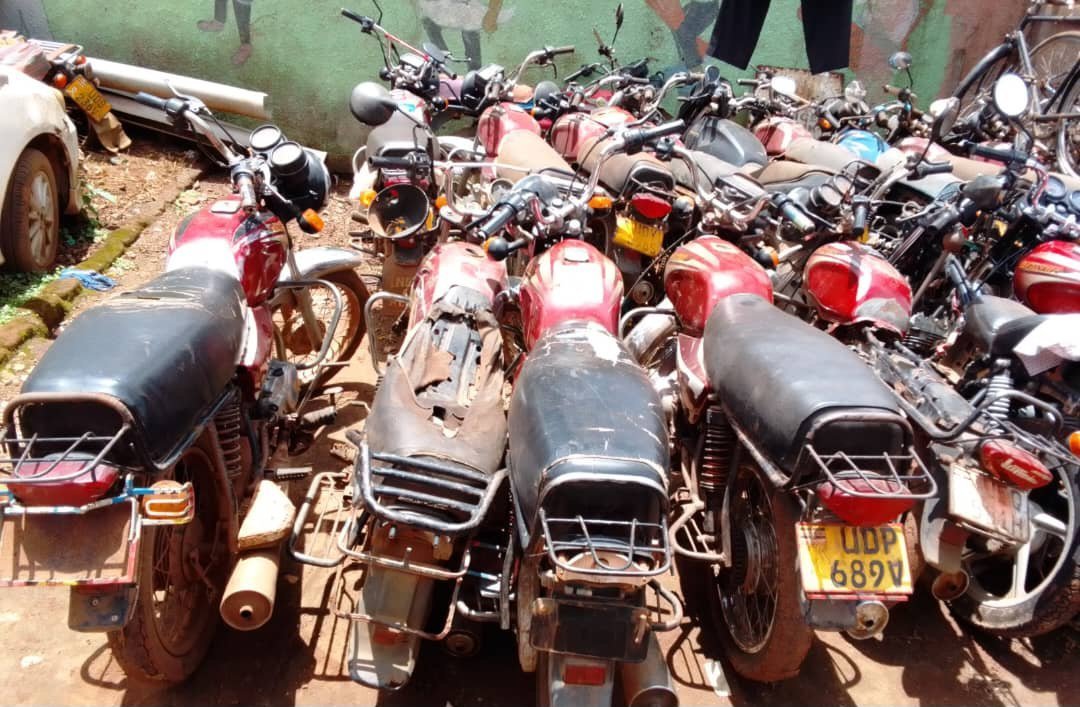 Police ekutte 4 abagambibwa okubeera abanyazi b’emmotoka ne bodaboda mu kibuga Kampala