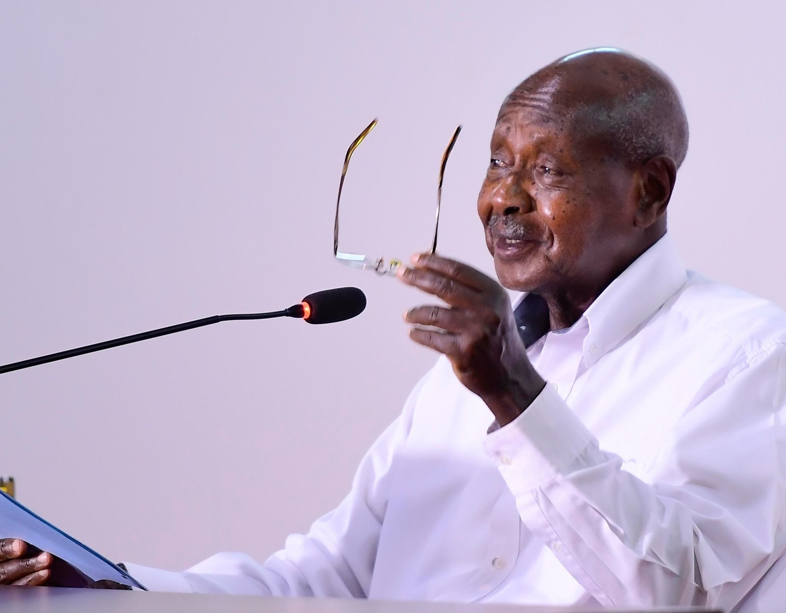 President Museveni agambye nti abawakanya eky’okuggyawo ekitongole kya UCDA – balabe ba ggwanga