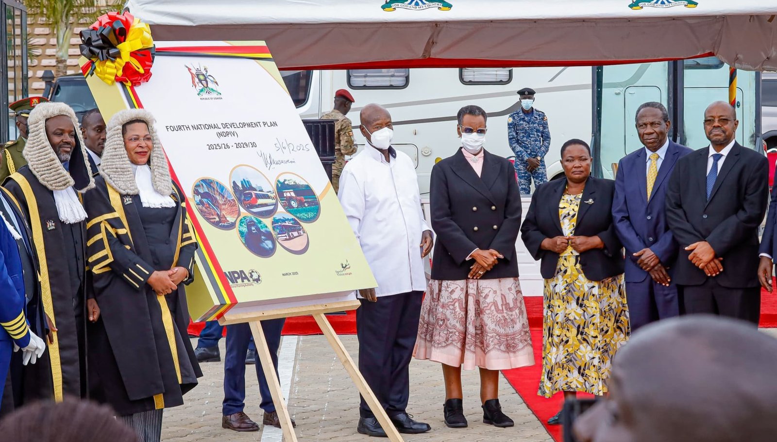 President Museveni ayogedde eri eggwanga – agambye nti buli munnauganda alina okwerwanako aganyulwe mu nkulaakulana eriwo