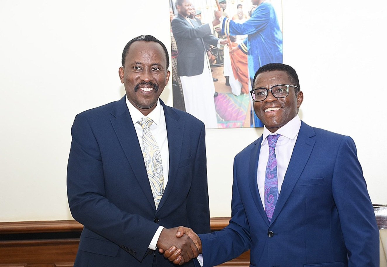URA yegaanye eby’okusolooza omusolo ku Luwalo – bakiise embuga nebaleeta oluwalo lwabwe olwa 2024