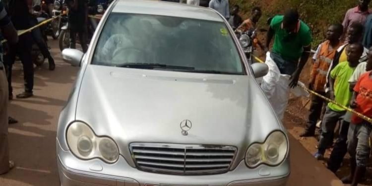 Omukozi wa KCCA asangiddwa afiiridde ku siteeringi y’emmotoka