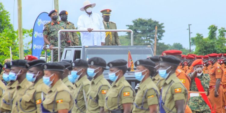 President Museven alabudde abakozi ba government abalyake – ‘mbamanyi amannya njakuyita omu kwomu’