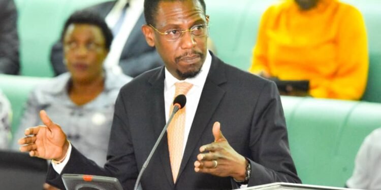 Abaguza abaana abato ebiragalalagala boolekedde kusibwa mayisa – etteeka likomawo mu parliament