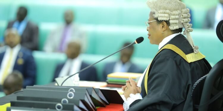 Parliament ya Uganda ekyali mu kattu k’okuyisa embalirira y’eggwanga 2023/2024 – etuuse mu trillion 52.7