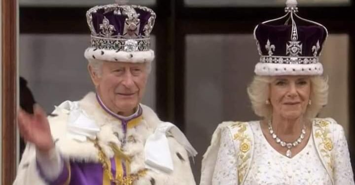 King Charles III: atuuziddwa ku Nnamulondo ya Bungereza “God save the King”