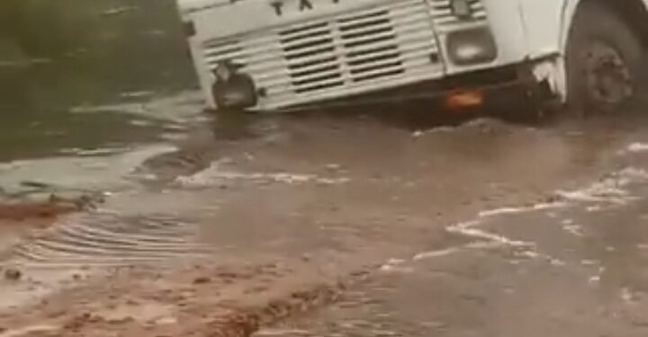 Oluguudo oluva e Buloba okudda e Nsangi lugaddwa