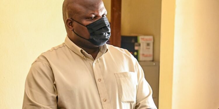 Mubarak Munyagwa ne banne bavunaaniddwa ogw’okwekobaana okuzza emisango – bayimbuddwa ku kakalu ka kooti