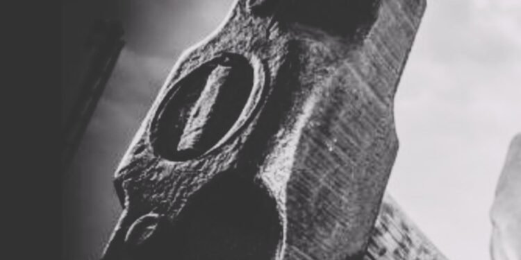 Landlord akubye omupangisa ennyondo