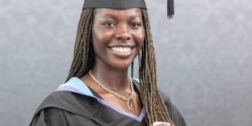 Omumbejja Ssangalyambogo atikiddwa degree esooka mu nzirukanya y’emirimu
