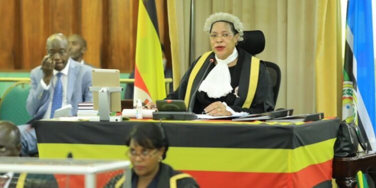 Parliament eyongezaayo ekisanja ky’obukiiko bw’ebyalo