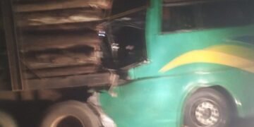 Bus ya Link etomedde emmotoka ekwamye ku kkubo – ddereeva afiiriddewo