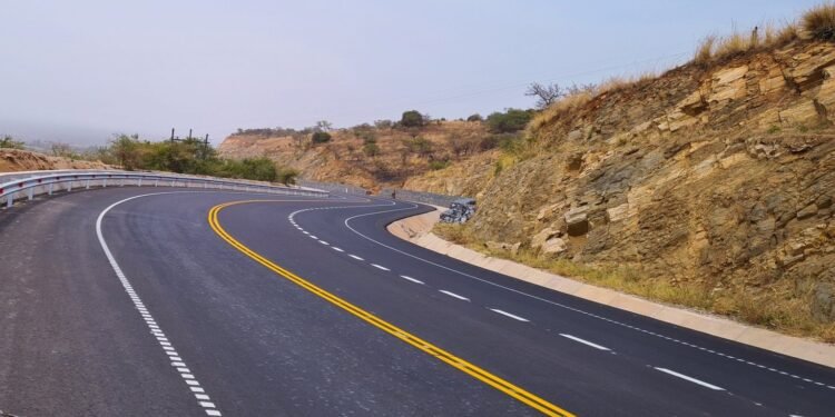 Emmotoka ezitikka obubindo zezonoona enguudo – engassi eziweebwa temala