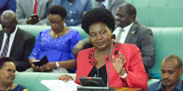 Government ya Uganda yakutandika okusuubula amafuta mu 2024