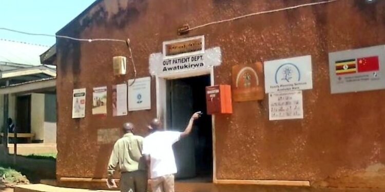 Government ekkirizza ebitongole ebimu okuddamu okuwandiisa abakozi