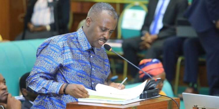 Government ereese alipoota ku bantu abazze babuzibwawo – egamba nti abamu ba mpewo abalala bagala kufuna butuuze mu mawanga amalala